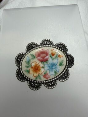 Vintage Longaberger Floral Ceramic Oval Brooch